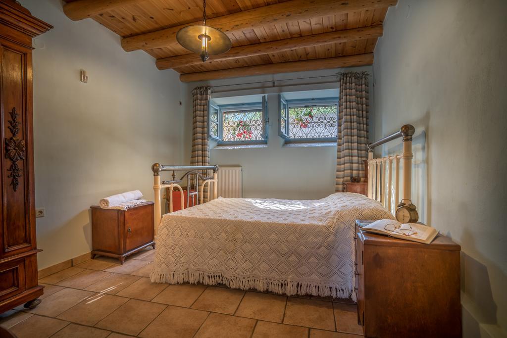 Bratis Holiday Home Kalithéa Kültér fotó